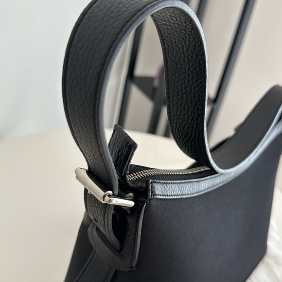 BURBERRY Black Nylon & Vintage Check Print with Leather Handle Shoulder Bag - Picture 11 of 15